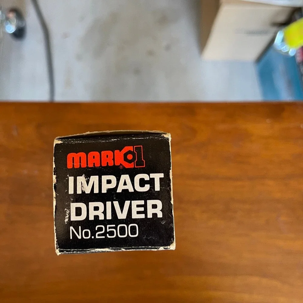 Vintage Mark 1 No. 2500 Impact Type Driver with 4 Bits 3/8
